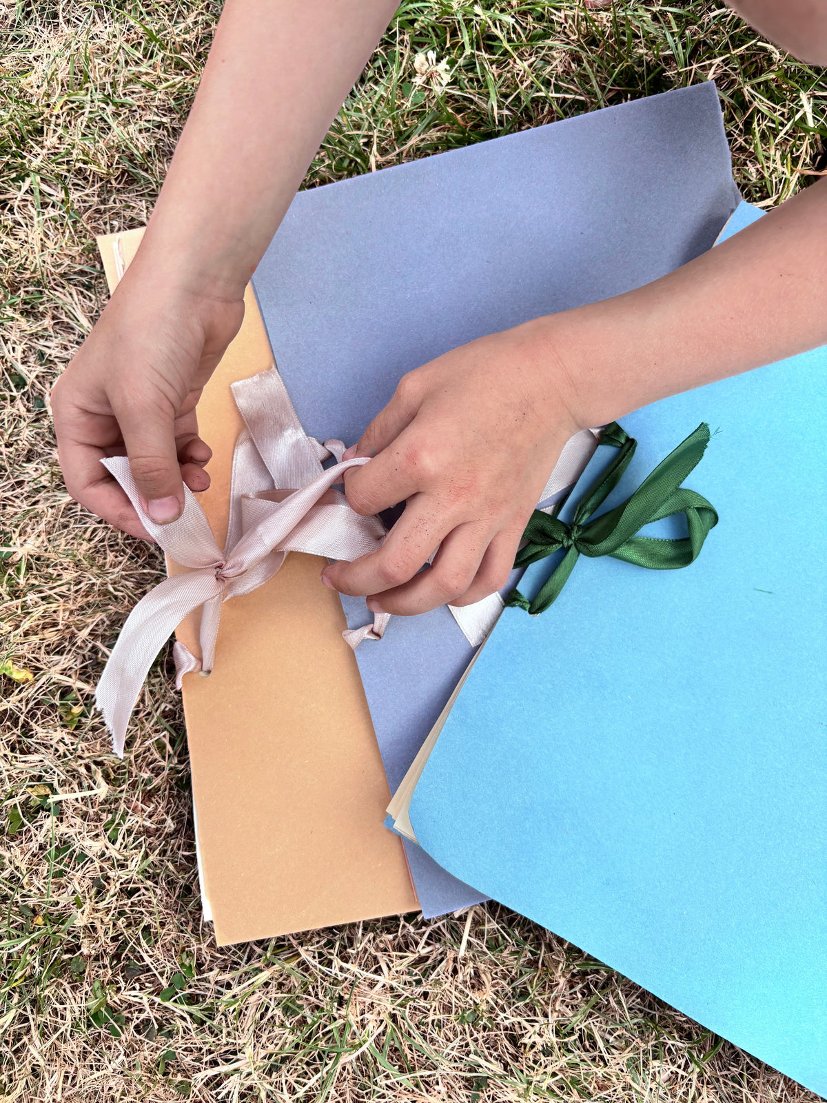 How To Make a Scrapbook With Kids